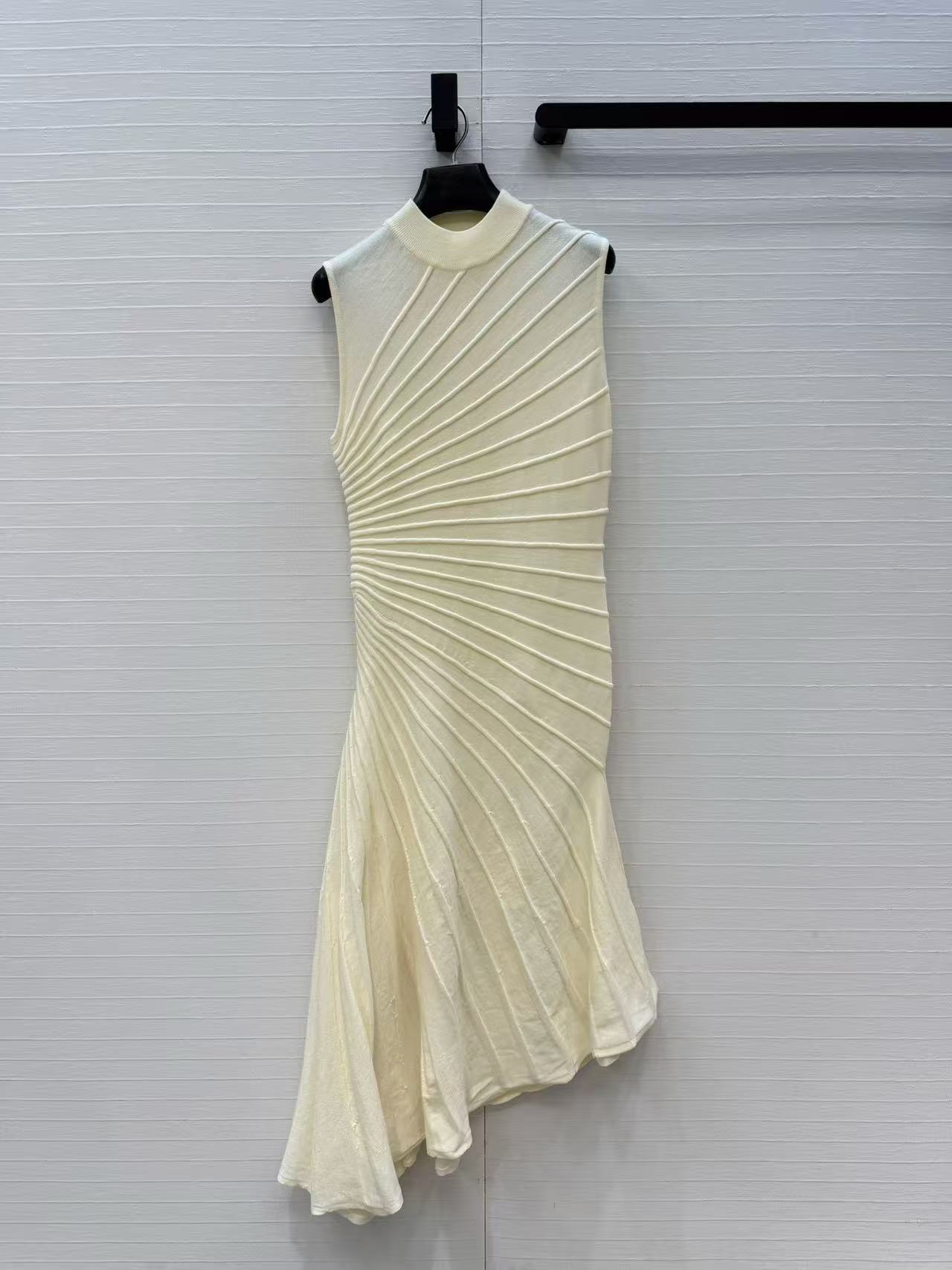 Women Formal Wear Designers - Düz renkli, şık ve sofistike düzensiz